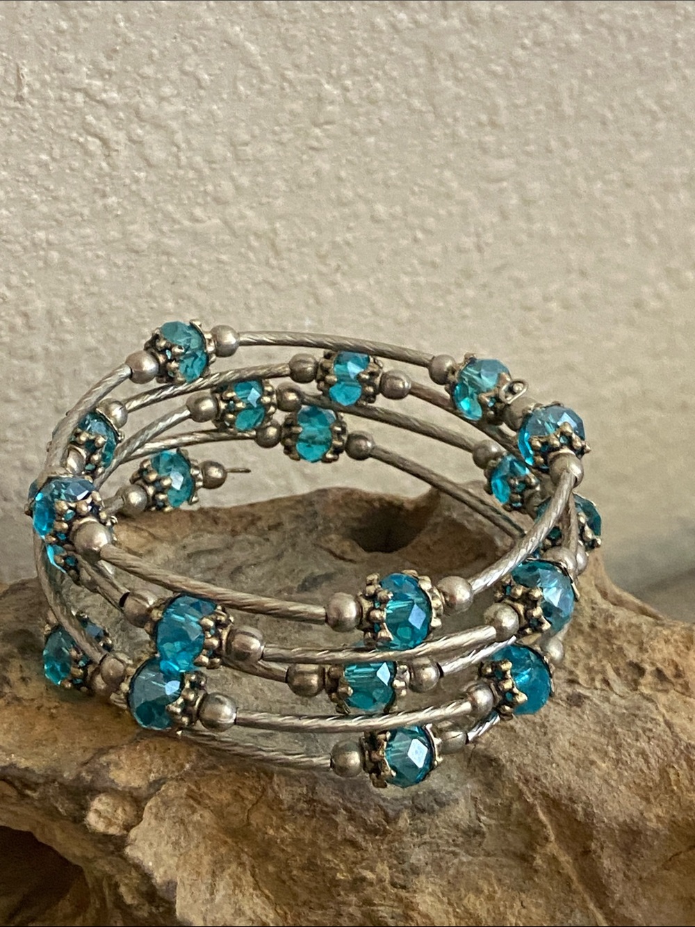 Vintage 90s Aqua Faceted Glass Beads Wire Wrap Bracelet